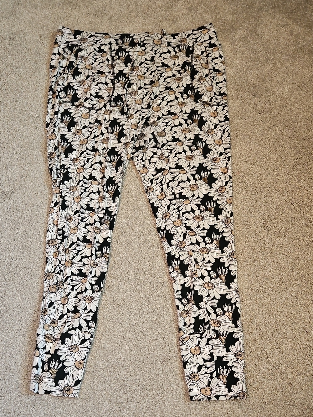 Kate Quinn Women's Large Modal Daisy Floral Pants Black White